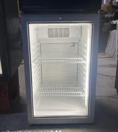 Vitrina frigorifica minibar medie