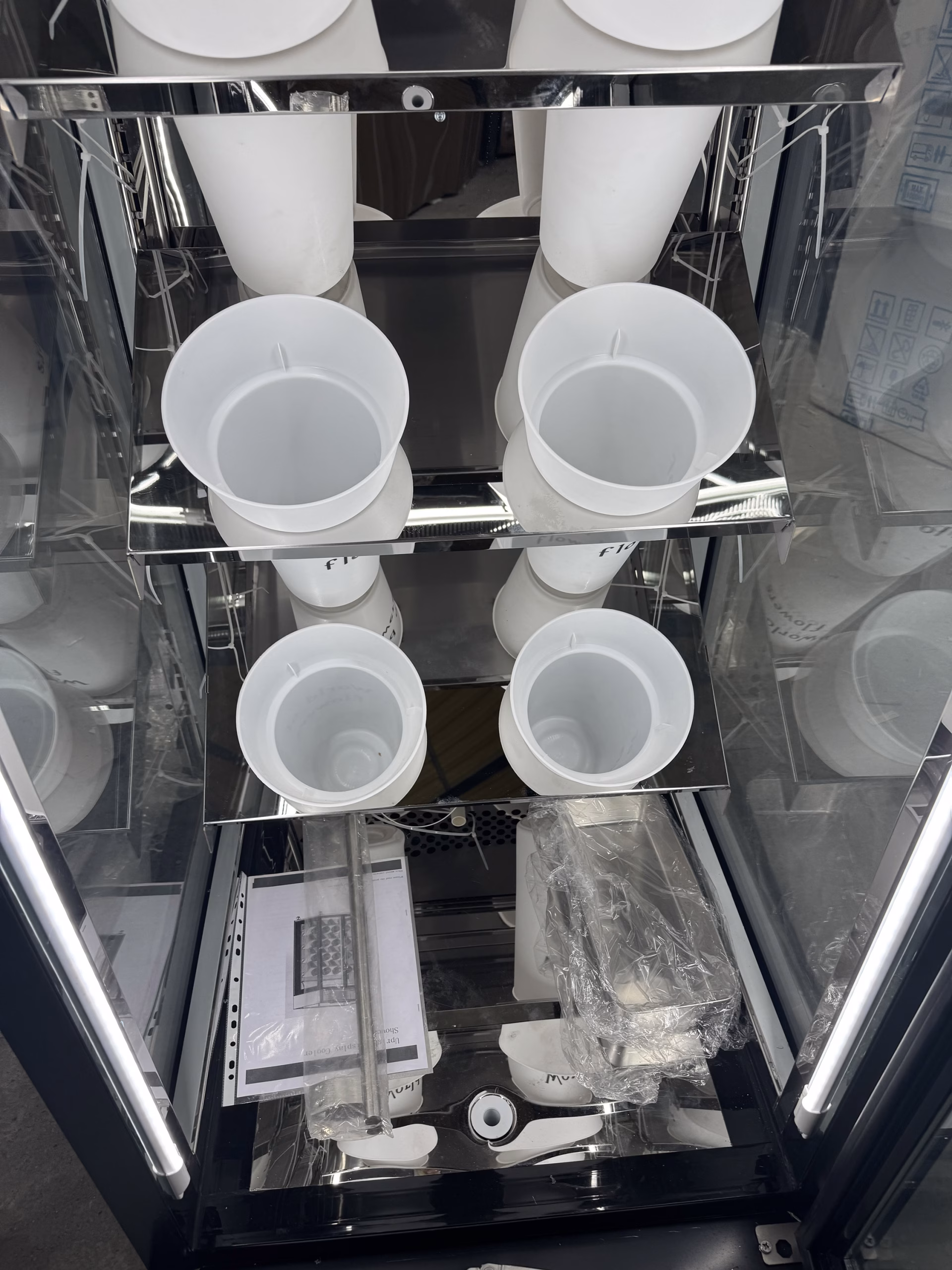 Vitrina frigorifica verticala 1400L, inox 304, No Frost, R290, control digital, sticla cu heater